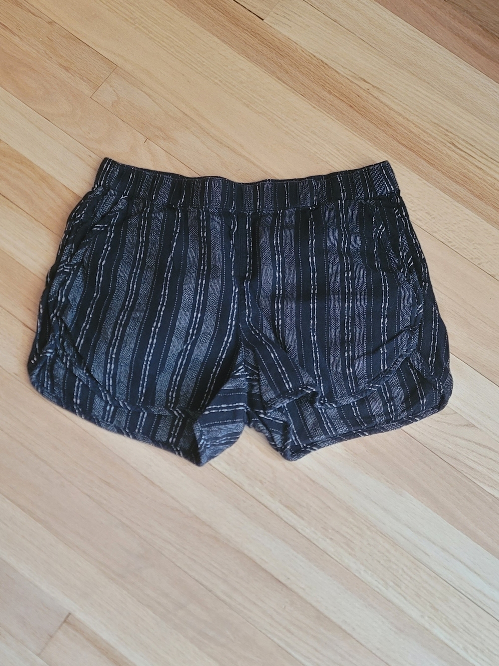 Madewell Black and Gray Striped Athletic Shorts
